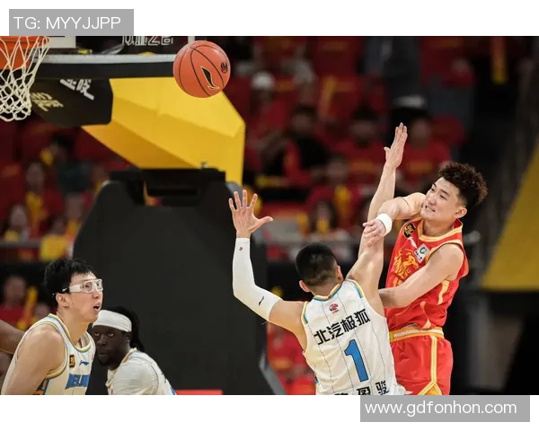 赛后分析:杭州篮球队与武汉篮球队的战术对决与精彩瞬间回顾 赛后分析:杭州篮球队与武汉篮球队的战术对决与精彩瞬间回顾