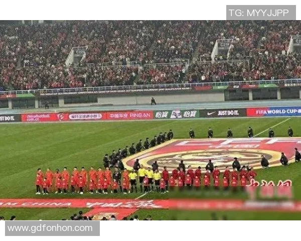 赛后分析：杭州足球队与南京足球队精彩配合的战术解读与表现评估