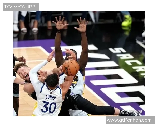 11月23日勇士与雷霆精彩对决全程回顾与赛后分析 11月23日勇士与雷霆精彩对决全程回顾与赛后分析