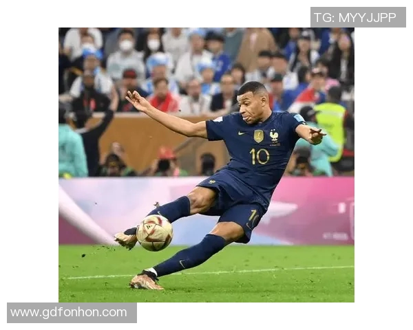 姆巴佩领衔法国队冲击世界杯荣耀展现年轻球员的无限潜力与激情 姆巴佩领衔法国队冲击世界杯荣耀展现年轻球员的无限潜力与激情