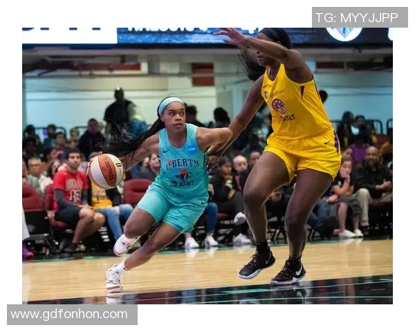 2018年WNBA季后赛自由人与太阳的激烈对决回顾与分析