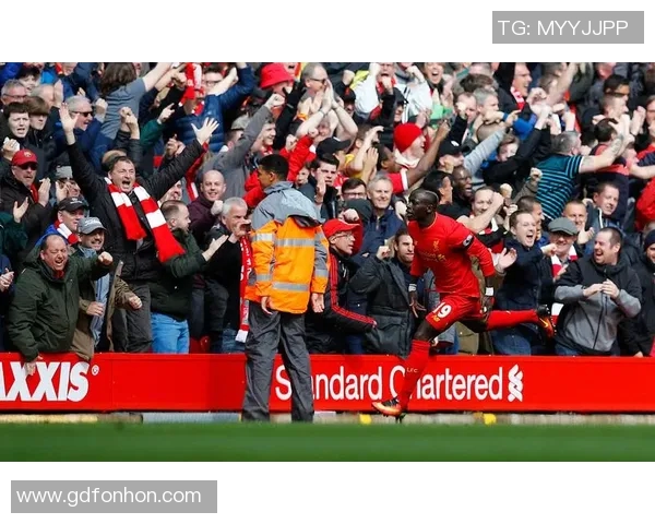 中日球迷热议利物浦对战利物浦的精彩对决与战术分析