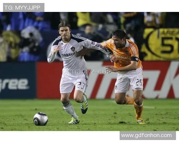 曼联与洛杉矶银河精彩重播回顾赛场瞬间与球员表现分析