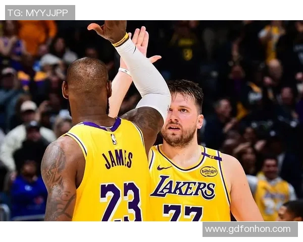 正视频播骑士与老鹰激战正酣谁能在赛场上笑到最后 正视频播骑士与老鹰激战正酣谁能在赛场上笑到最后