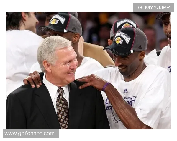 湖人快船对决历史战绩回顾与分析揭示两队竞争的演变与未来走势 湖人快船对决历史战绩回顾与分析揭示两队竞争的演变与未来走势