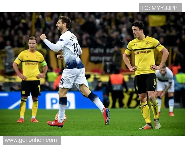 热刺与多特蒙德激战正酣比分悬念引发球迷热议 热刺与多特蒙德激战正酣比分悬念引发球迷热议