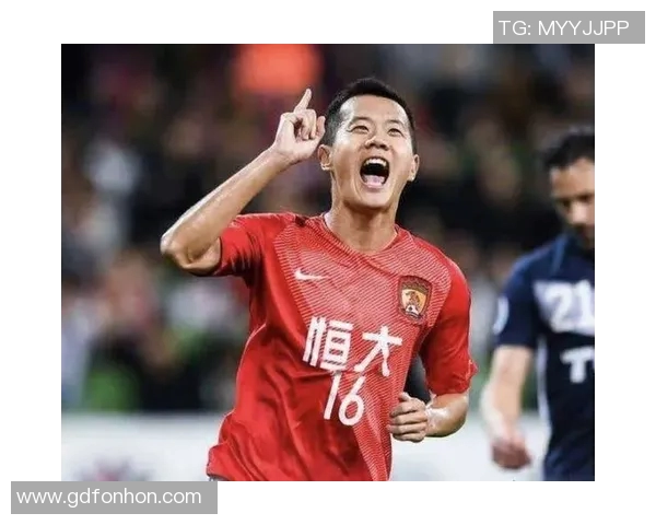 天津与恒大激战正酣比分悬念不断球迷期待精彩逆转瞬间