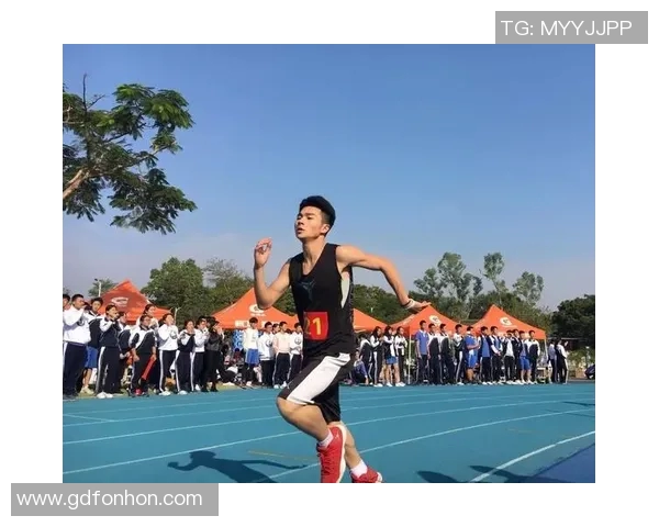 新疆广东男篮激战图标赛场精彩瞬间回顾与分析