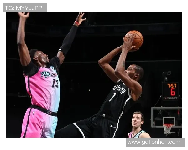 篮网与魔术激战第4节精彩回顾球员表现与关键时刻分析 篮网与魔术激战第4节精彩回顾球员表现与关键时刻分析