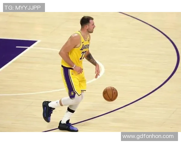 广州网球队包夹打法深度解析与战术应用探讨MBA