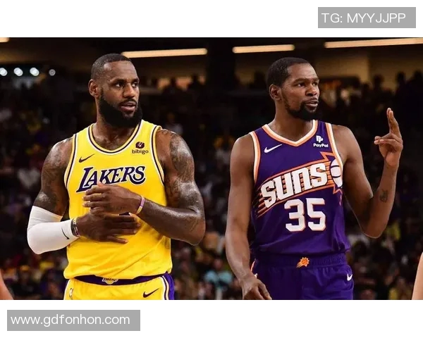 詹姆斯与杜兰特巅峰对决精彩瞬间回顾与分析合集