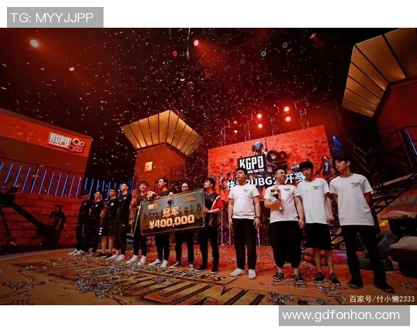 和平精英战术分析：深入探讨FPX战队的进攻策略与执行细节